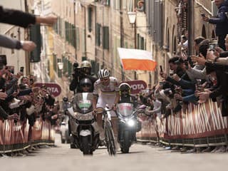 Cyklistický kalendár čaká jeden z najkrajších dní v roku: Nájde Pogačar na „šiestom monumente“ konkurenciu?