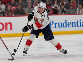 VIDEO Po sklamaní na olympiáde zažíva Marchand ďalšiu frustráciu, olympijský víťaz má podobné problémy