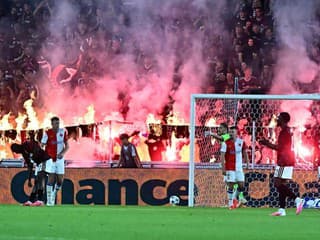 VIDEO Surovčík čelil Schranzovi: Derby Sparty so Slaviou prinieslo nečakane hladký priebeh