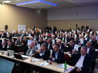 Dusno v slovenskom futbale: Konferencia SFZ sa predčasne skončila, delegáti opustili sálu