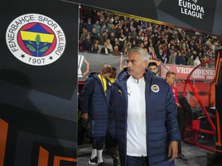 Vysoká pokuta aj dištanc: Mourinho si v Turecku nedával servítku pred ústa a bude pykať