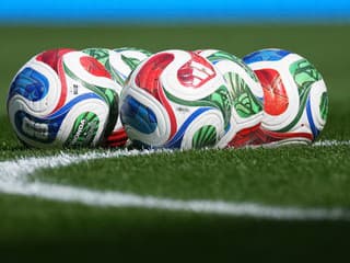 MS VO FUTBALE 2026 Nakúpiť občerstvenie a nastaviť budíky: TV nachystala nálož zápasov zo šampionátu
