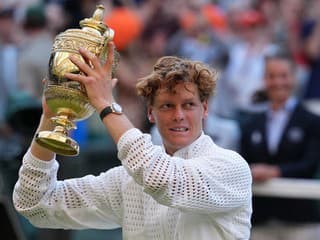 VIDEO Zverev ho pritlačil k múru, fantastické finále: Jannik Sinner obhájil titul vo Wimbledone!