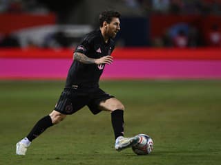 Messi narazil na Lewandowského, Griezmann hviezdil v absolútne kurióznom zápase