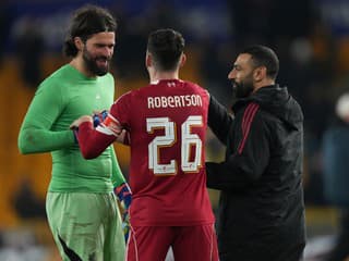 Zlatá éra Liverpoolu môže byť minulosťou: Dlhoročná opora by rada zmenila pôsobisko