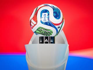 MS VO FUTBALE 2026 Na letisku ho otočili na päte: Prvému v histórii krajiny neudelili víza