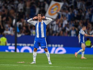 Betis v bitke o Sevillu premrhal dvojgólové vedenie, Espanyol dvakrát viedol, ale výhry sa nedočkal