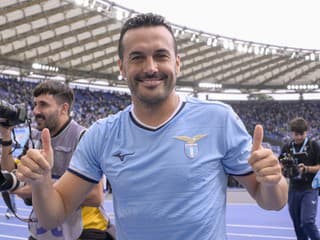 VIDEO Ďakujem, futbal, že si ma urobil šťastným: Majster sveta sa lúči s úspešnou kariérou