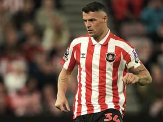 Xhaka spoznal trest za podvod s očkovaním proti koronavírusu: Beriem na seba zodpovednosť