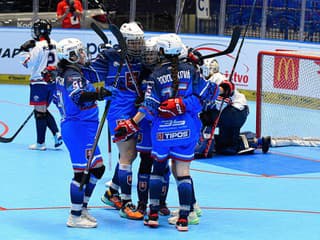 Prehraté derby s Českom odčinené: Hokejbalistky na MS so suverénnym triumfom