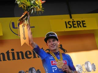 Piaty rok po sebe s etapovým úspechom: Jasper Philipsen si podmanil 17. etapu Tour de France