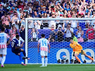 MS VO FUTBALE 2026 Paraguaj po Nemecku poriadne vytrápil aj Francúzov: Favoritov zachránila penalta