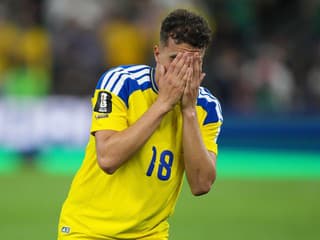 MS VO FUTBALE 2026 Nechýbalo veľa, aby hral za dnešného súpera: Hrdinu Švédska prehovoril až jeho otec