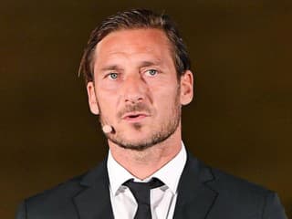 Srdciar z Ríma a jeho slovenská misia: Totti prichádza tam, kde vášeň pre futbal nepozná hranice