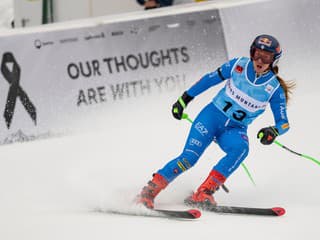 Lyžiarky ani nepustili na zjazdovku, organizátori v Crans Montane reagovali na vzniknutú situáciu