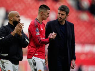 Zapálil oheň a duše fanúšikov posial nádejou: Carrick okomentoval svoju budúcnosť v Manchestri