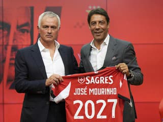 FOTO Mourinho definitívne na lavičke Benficy: Prichádzam v inej fáze kariéry aj ako iný človek