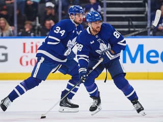 Nastal čas na nepríjemnú debatu: Javorové listy vyschli, uvidíme výmenu zlatého kapitána USA?