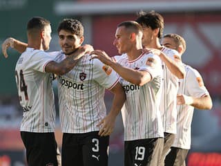 Úvodná remíza zabudnutá: Trnavčania hrajú ako z partesu a súperov ničia jedna radosť