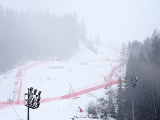 Aj druhý super-G v Courcheveli zrušili pre podmienky: Favorit Odermatt získal glóbus bez boja