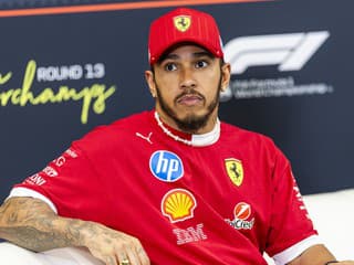 Padla definitíva? Pôsobenie Hamiltona vo Ferrari by nemuselo mať dlhé trvanie, a to nie je všetko