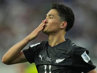 MS VO FUTBALE 2026 Záhradný domček pre neho prestavali na byt: Novozélanďan vzbudil rozruch dvoma gólmi