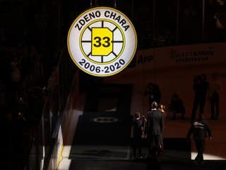 VIDEO Boston slávnostne vyradil dres Zdena Cháru! Emotívny príhovor a veľká pocta pre jeho rodinu