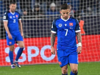 Slováci chcú potešiť divákov dobrým výkonom proti Rumunsku, hráči sa postavili za trénera Calzonu