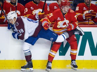 VIDEO Hrozivý vstup do sezóny: Calgary s triom Slovákov líže spodok a má strašidelné skóre!