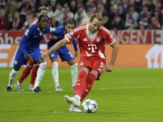 Kane zariadil triumf Bayernu v šlágri s Chelsea, PSG vykročil za obhajobou demoláciou Bergama