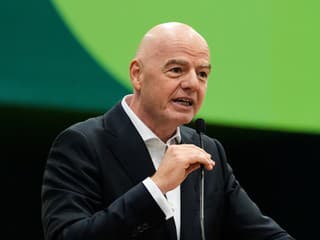 Spor sa vyostruje: FIFA napriek hrozbe bojkotu UEFA trvá na kontroverznom pláne