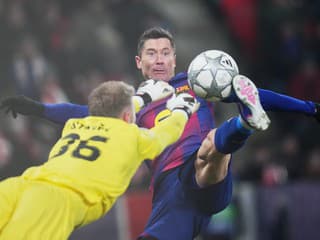 Slavia hrdinsky vzdorovala Barcelone: Lewandowski strelil gól súperovi aj do vlastnej siete