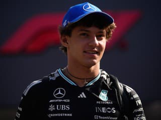 Vyťahujte kalendár, v Baku začíname už vo štvrtok: Mercedes krotí nadšenie, Russellove slová prekvapia