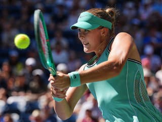 VIDEO Hrdinský obrat verzus obrovské sklamanie: Andrejevová na US Open žiari, Swiateková zažila tvrdý pád