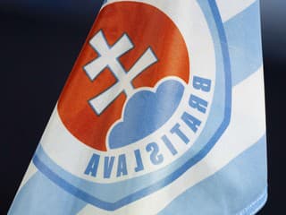 Fanúšika Slovana zadržala v Skopje polícia, ďalším desiatim neumožnila vstup do krajiny