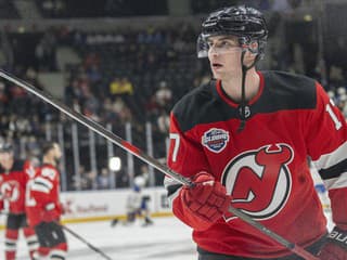 VIDEO Po olympiáde späť do kolotoča NHL: Nemec lídrom Devils, Černák s Fehérvárym oslavovali víťazstvá