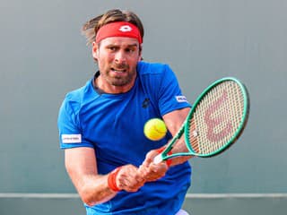 Norbertovi Gombosovi sa nepodarilo prekvapiť favorita: Tsitsipas vyrovnáva sériu na 1:1