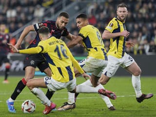 Fenerbahce so Škriniarom končí po penaltovom rozstrele, srdcia fanúšikov United konečne zaplesali