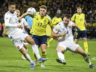 Odpáľte mu z cesty, lebo vás priklincuje k stene: Švédsky zabijak zatieňuje aj Haalanda