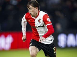 VIDEO Sauer nastúpil v základe, no Feyenoord v súťaži skončil: Fanúšikovia vybučali van Persieho