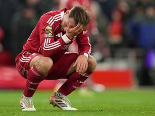 Mohol byť spoluhráčom Hancka, zostal na Anfielde: Majster sveta z Kataru zažíva trpké sklamanie