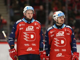 Pardubice ovládli základnú časť, český hokejista prepísal dejiny neuveriteľným spôsobom