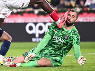 VIDEO Hrozivé zranenie Škriniarovho spoluhráča: Brankár Donnarumma dostal kopačku do tváre