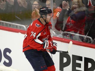 Hromy a blesky odnikiaľ: Washington poslal preč Fehérváryho obľúbeného obranného parťáka