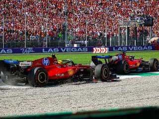 Namiesto dominancie fraška: Hamilton sa obul do tímu, vo Ferrari vraj neplatia žiadne pravidlá