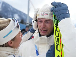 ZOH 2026 VIDEO V priamom prenose sa priznal k nevere: Biatlonista po zisku bronzu šokoval