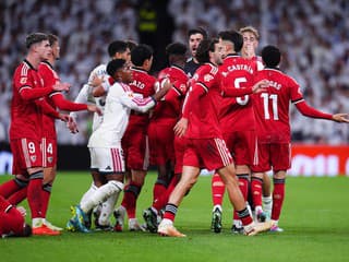 V Madride to poriadne iskrilo: Dvojgólový Mbappé režíroval ligový triumf Realu