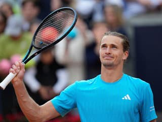 VIDEO Zverev si musel siahnuť na dno: Som rád, že sme nehrali do tretej rána