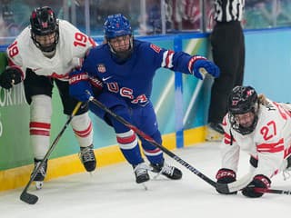 ZOH 2026 Nečakaná dráma a priebeh zámorského derby: Finále USA s Kanadou rozhodlo predĺženie