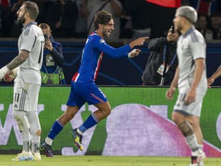 Tvrdá lekcia pre belasých: Slovan na úvod Ligy majstrov v Paríži schytal krutý debakel